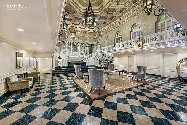 Rented by Sotheby's International Realty | media 7