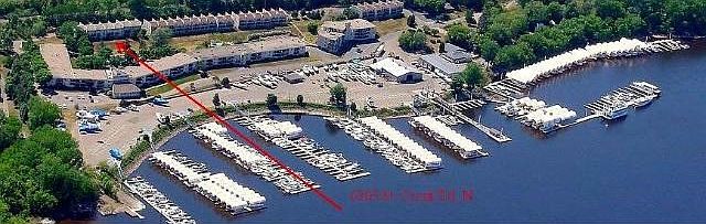 Great river views and walking distance to river access (owned by the association).  This association has its own private boat launch, and much more!