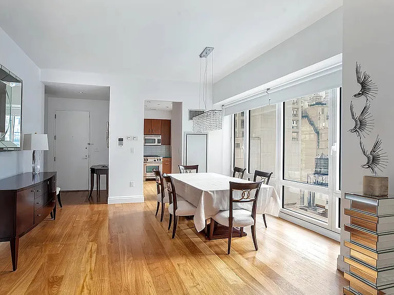 33 W 56th St #14B — Photo 3