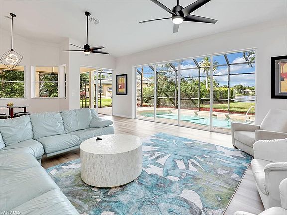 3rd image of 25885 Pebblecreek DR