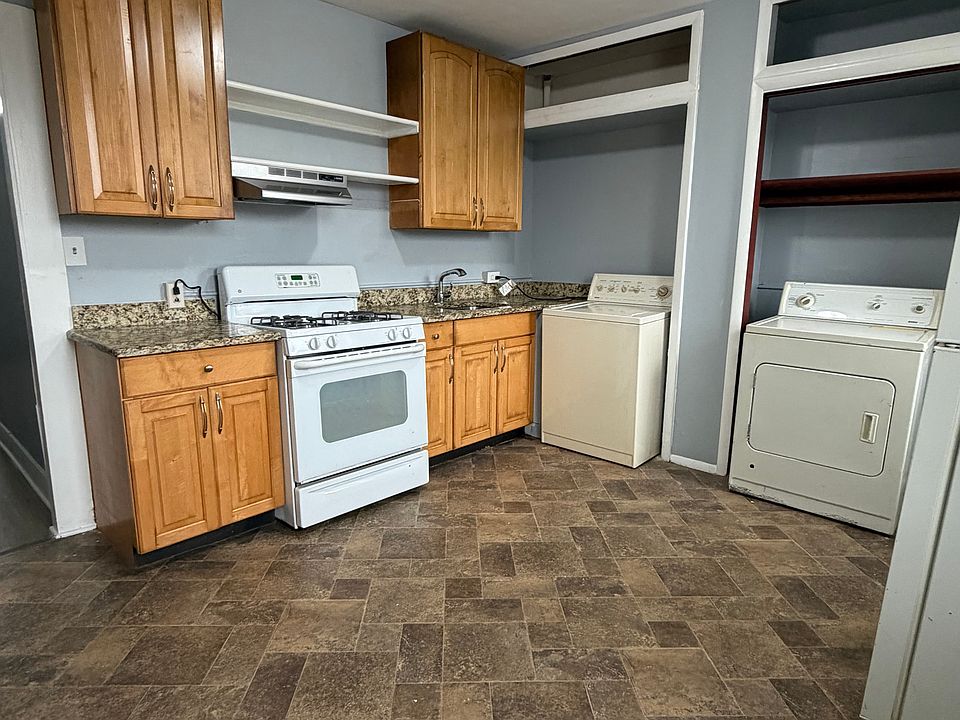 1st image of 2846 Kentucky Ave #3