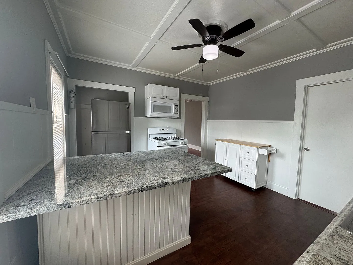 Updated Haverhill 2 Bedroom W/Yard | Available 9/1 — Photo 2
