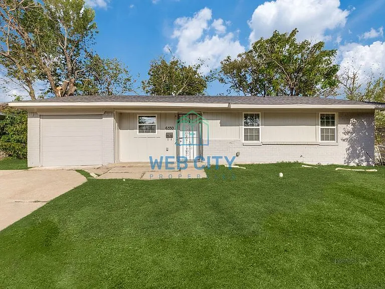 6330 Cinnamon Oaks Dr — Photo 1