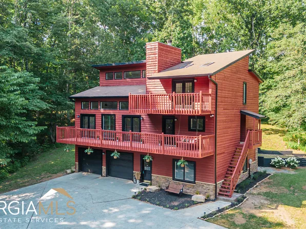 305 Plantation Dr, Macon, GA 31210