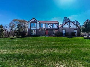766 Halcyon Ct, Ann Arbor, MI 48103