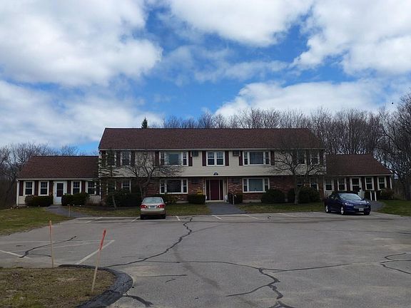 2nd image of 2 Blueberry Dr APT 5