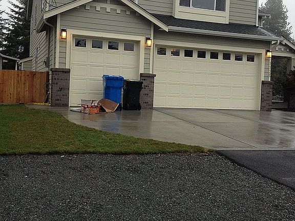 3rd image of 1120 NE 152nd St