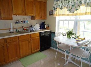 1802 Ridgeview Ct, Parlin, NJ 08859