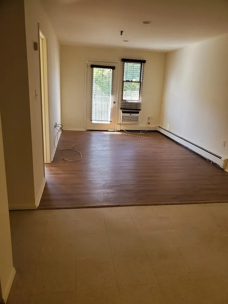 Building Photo - 239 Orchard St #2B