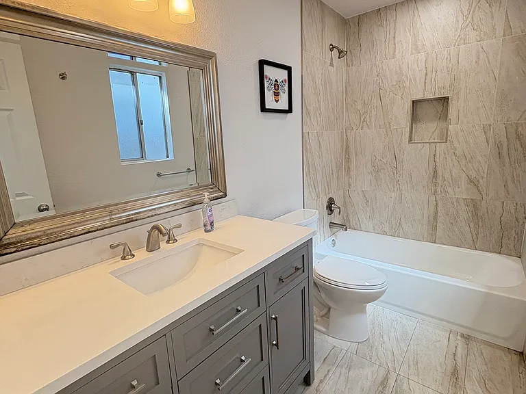2773 Logan Ave #B — Photo 5
