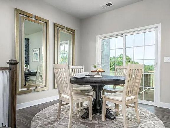4th image of 7089 Kokanee Way
