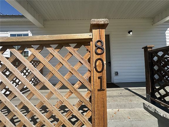 3rd image of 801 R St