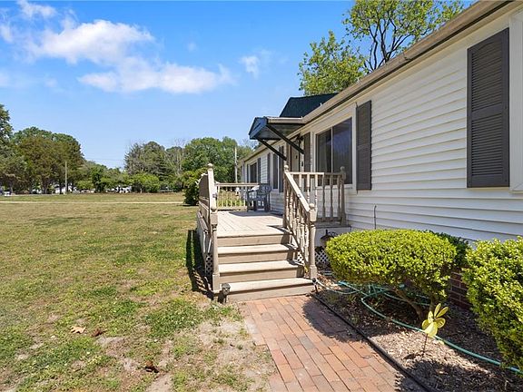 3rd image of 3163 Ambrose Rd