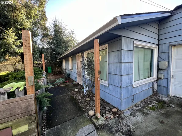 37 SE 192nd Ave, Portland, OR 97233
