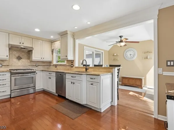 2556 Mountain Ave, Scotch Plains Twp., NJ 07076