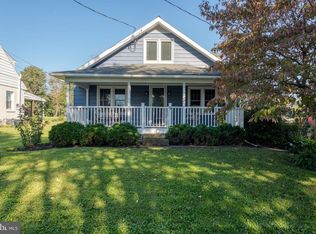 9 Pleasant View Ave, Willow Street, PA 17584