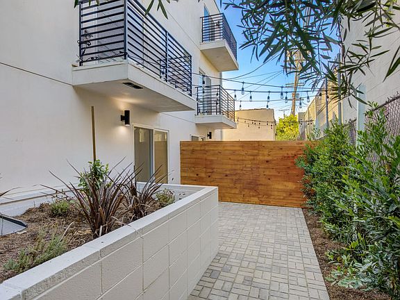 3rd image of 834 N June St #832