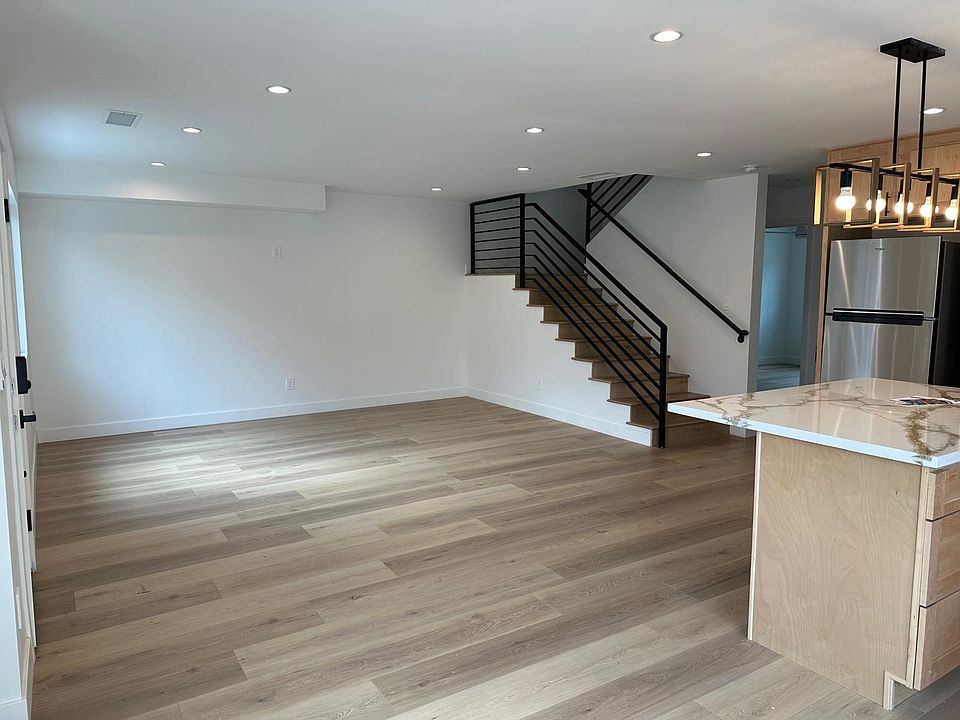 2nd image of 5434 Kester Ave