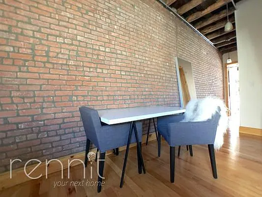 Rented by Rennit Inc. | media 30