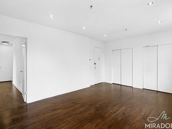 4th image of 200 E 81st St APT 7C