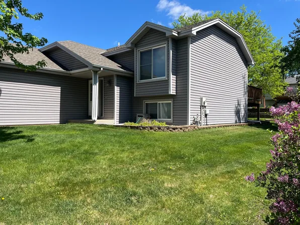 2408 Crestmount Ln, Burnsville, MN 55306