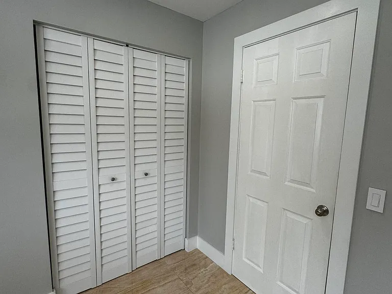 5520 Coach House Cir #G — Photo 35