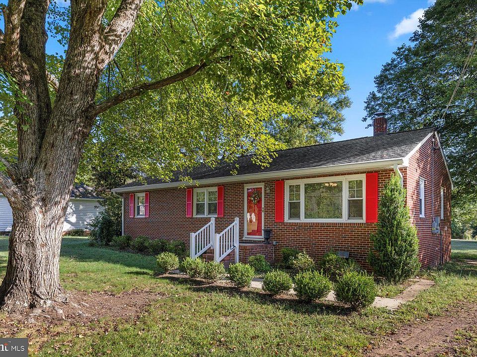 1st image of 8251 Hickory Dr