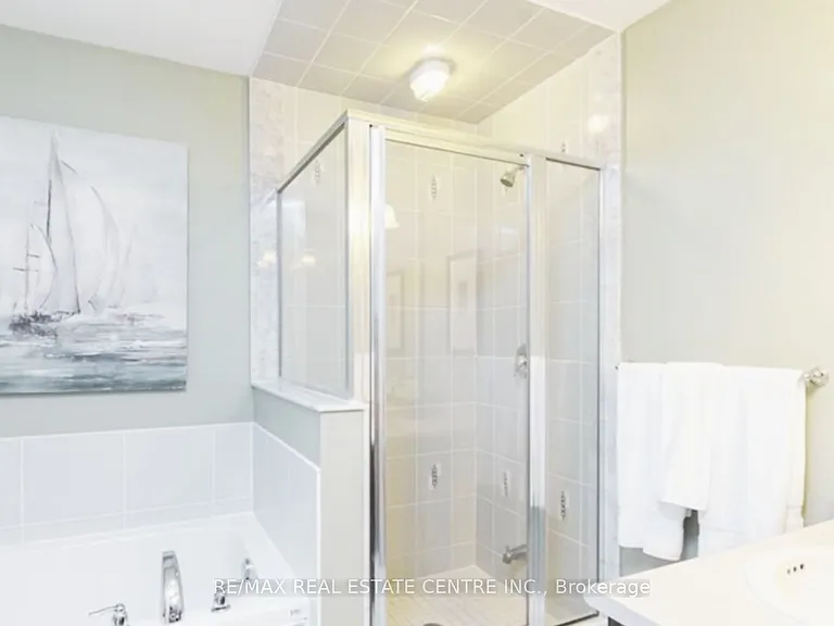 112 Hanson Cres — Photo 14