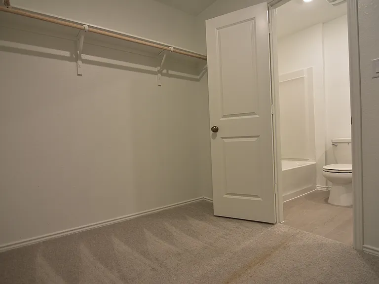 409 Keefer Ln — Photo 55