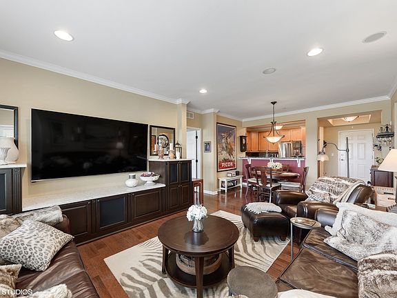 4th image of 2750 Commons Dr Unit 207