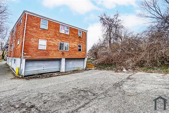 2502 Flanigan Ct #4 — Photo 23
