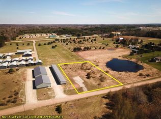 E2030 Polly Rd, Waupaca, WI 54981