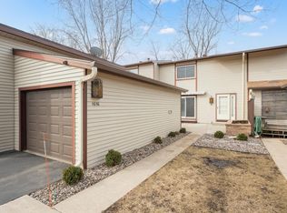 1656 Meadow Cir SE, Rochester, MN 55904