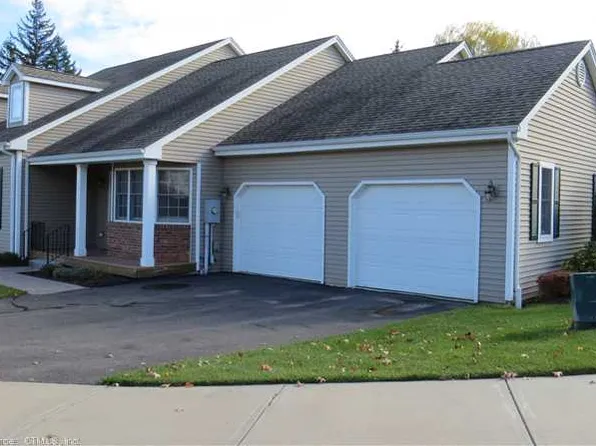3 Hudson Ln, Windsor, CT 06095