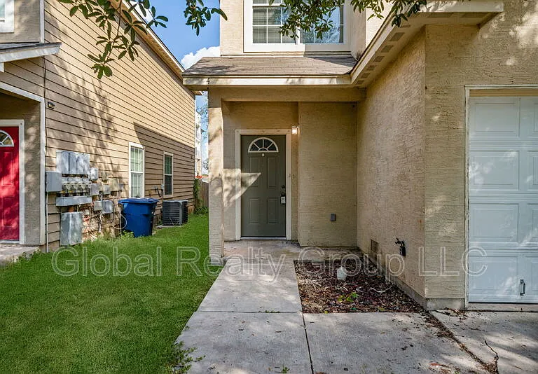 7802 Kingsbury Way #4 — Photo 3