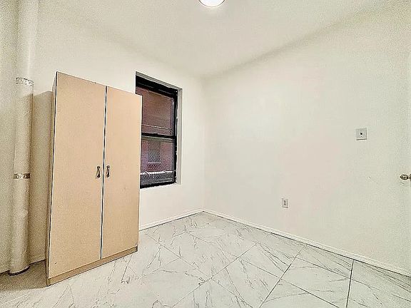 5th image of 3405 Broadway APT 1B