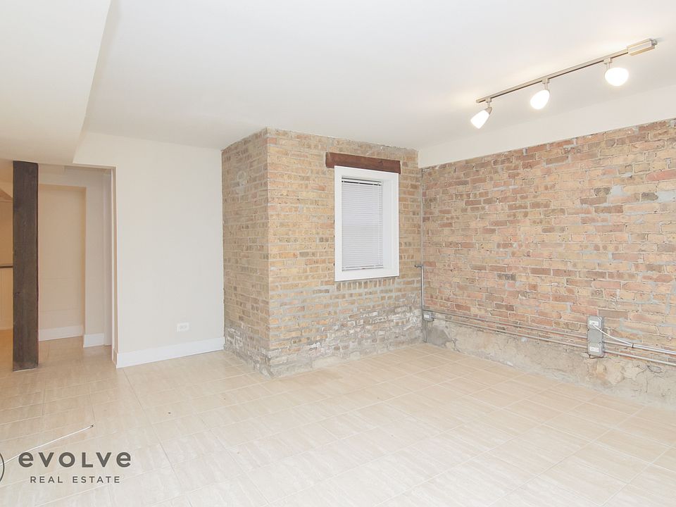 1st image of 354 W Dickens Ave #Grd