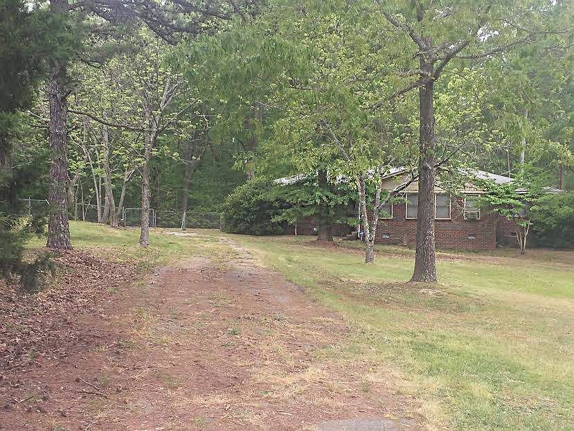 2nd image of 217 Looper Rd