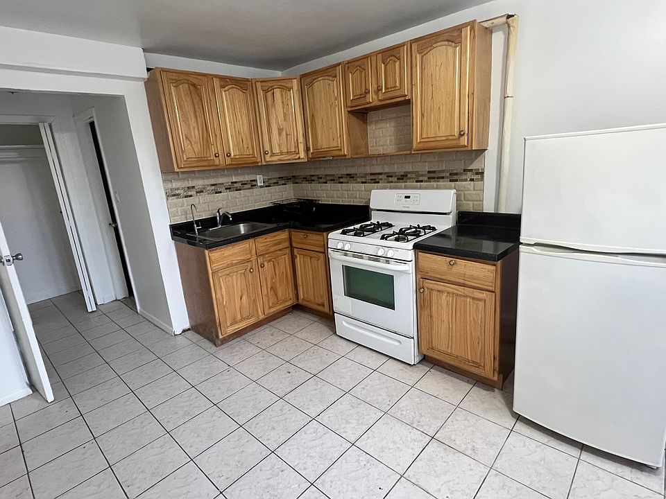 kitchen with new appliances.