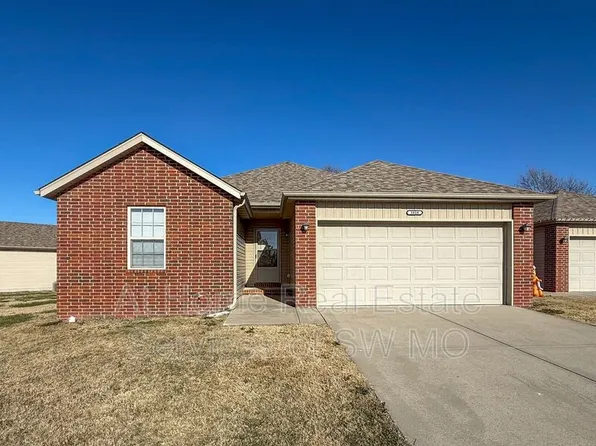 1018 N Oxford Dr, Republic, MO 65738