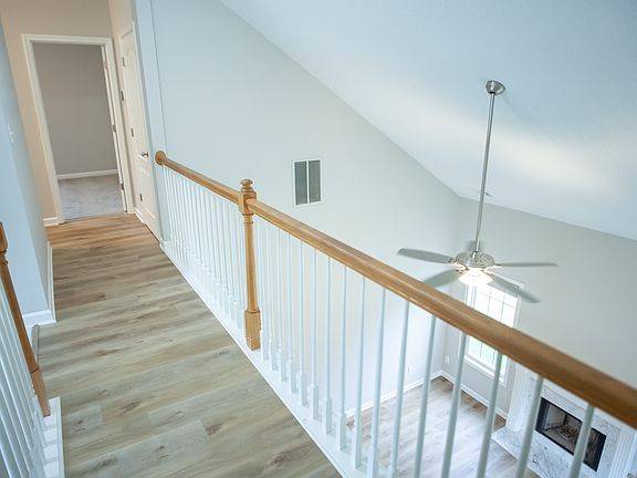 3rd image of 4529 Garden City Dr
