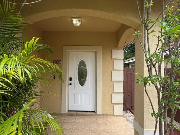 761 NW 24th Ct #761, Miami, FL 33125