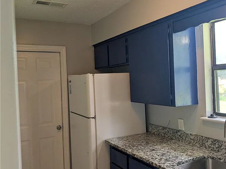2004 Cypress Pl #A — Photo 12