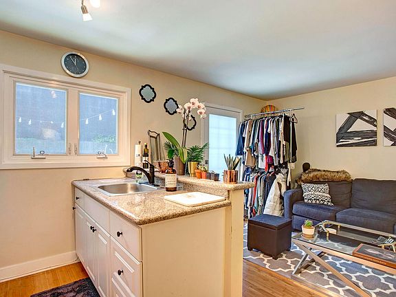 2nd image of 3104 Highland Ave #B
