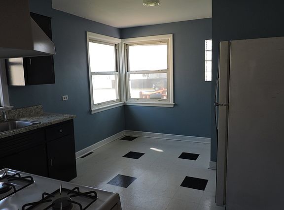 4th image of 9712 Central Ave