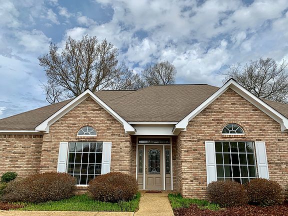 2nd image of 101 Daffodil Dr