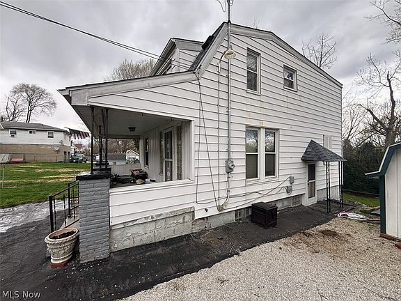 5th image of 1805 Manchester Rd