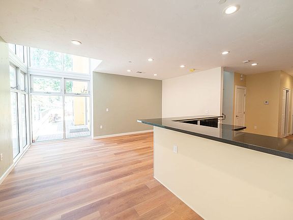 2nd image of 1276 Ocean Ave #3
