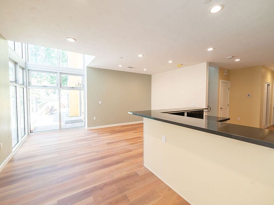 1st image of 1276 Ocean Ave #3