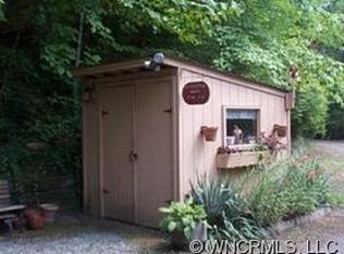 124 Buds Pl, Lake Lure, NC 28746